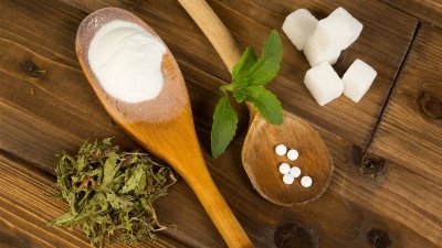 甜葉菊提取物甜味劑——食用無(wú)毒、沒(méi)有副作用的天然甜味劑